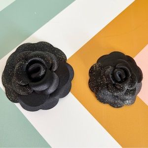 2 Chanel 2021 Christmas/holiday camellias